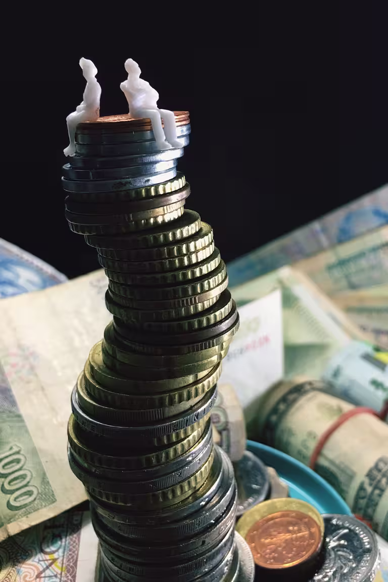 “Guaranteed Real Estate Returns” — ARCSA CAPITAL’s institutional, risk-controlled approach to predictable, fixed-income real estate in Miami.